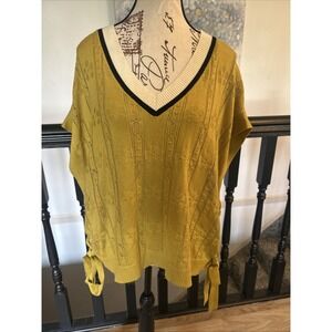 Mystree‎ Sweater Size M/LMustard Yellow V Neck